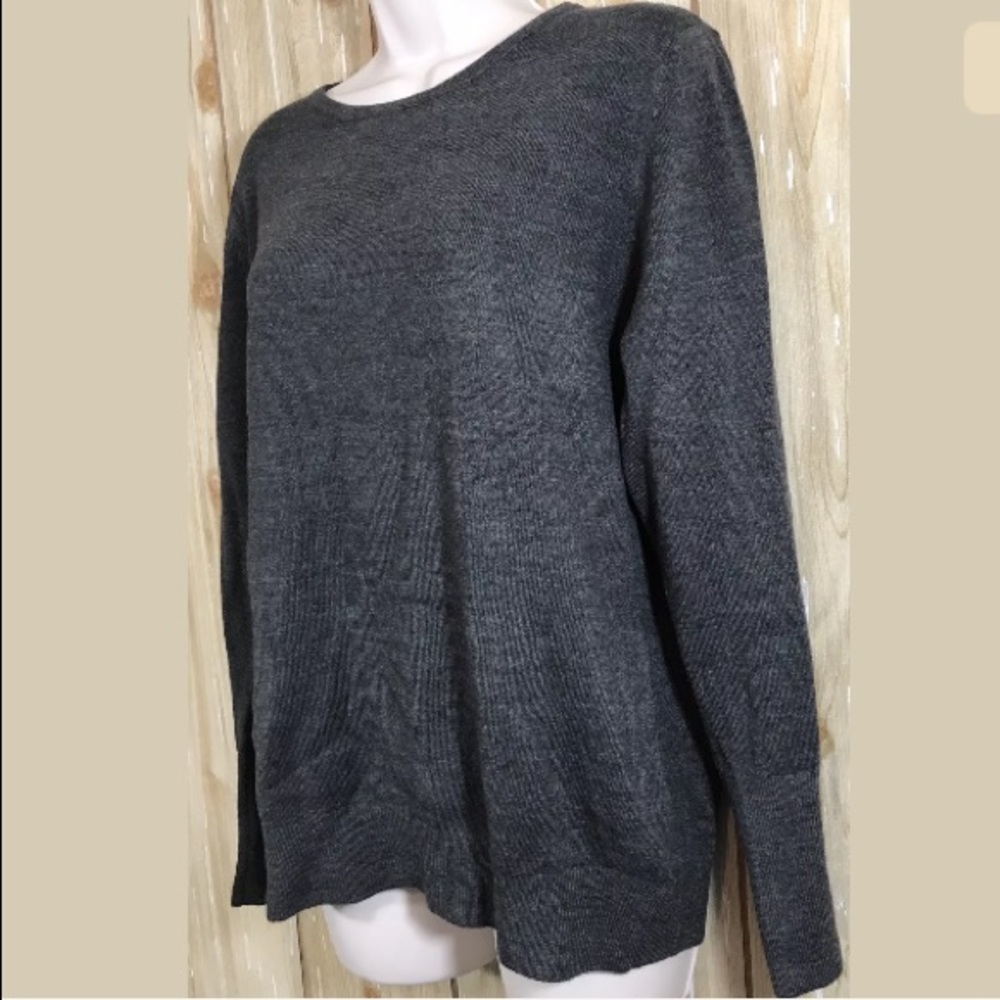 JM COLLECTION Sz L Large GRAY PULL OVER SWEATER